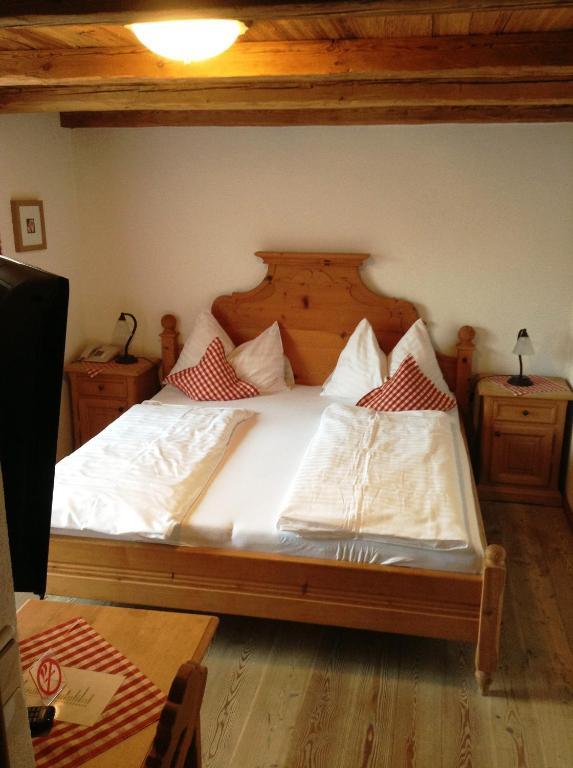 Landhotel Vordergrub Kitzbuhel Room photo